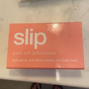 Slip pillowcase